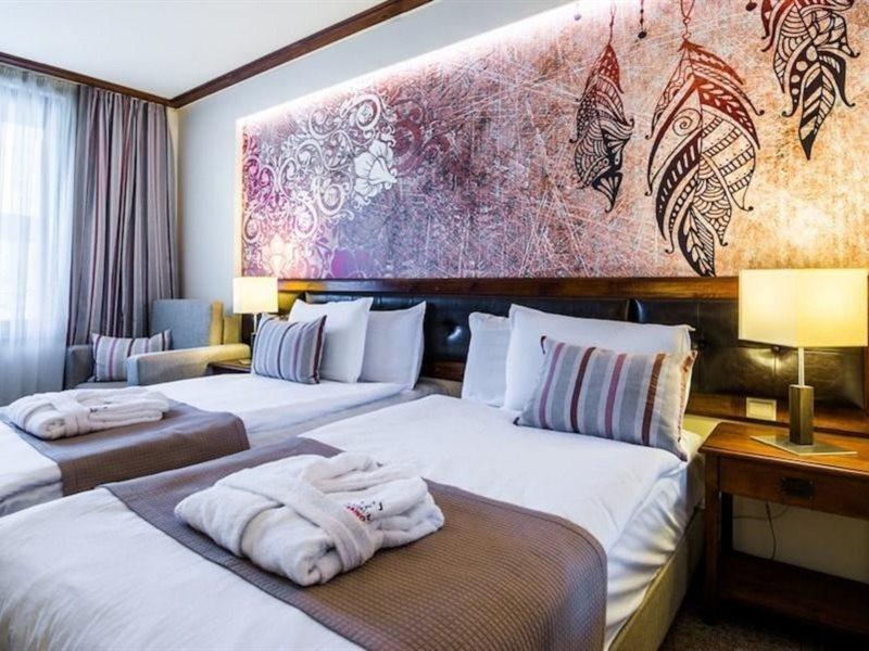 Platinum Hotel And Casino 반스코 외부 사진