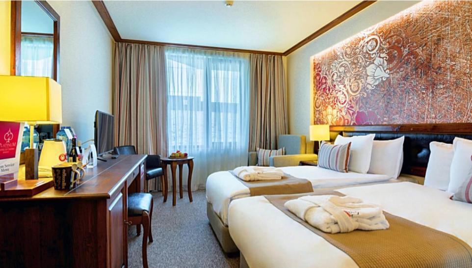 Platinum Hotel And Casino 반스코 외부 사진