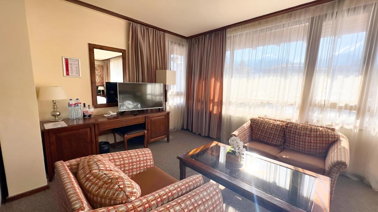 Platinum Hotel And Casino 반스코 외부 사진