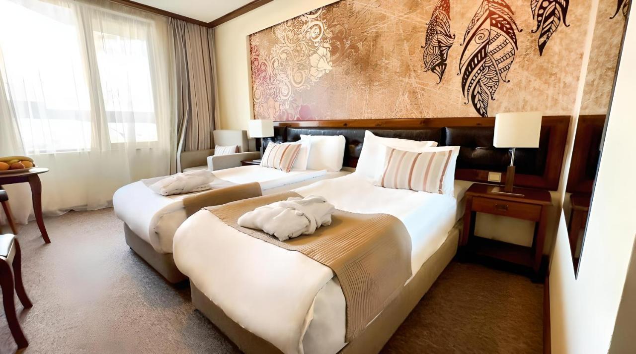 Platinum Hotel And Casino 반스코 외부 사진