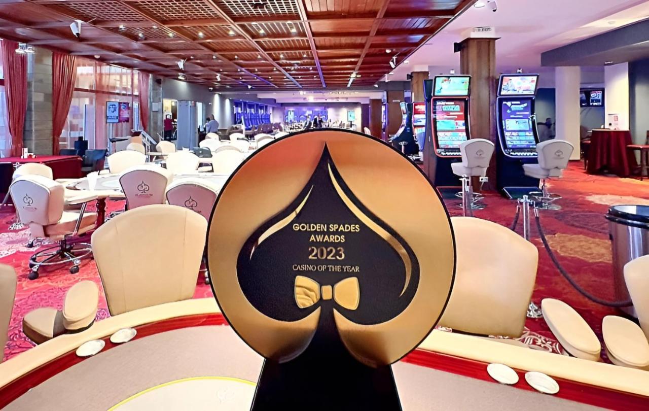 Platinum Hotel And Casino 반스코 외부 사진