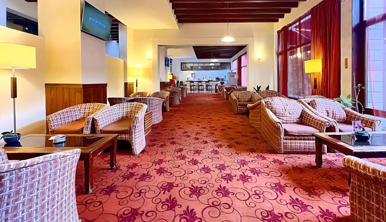 Platinum Hotel And Casino 반스코 외부 사진