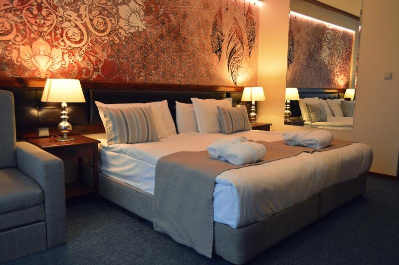 Platinum Hotel And Casino 반스코 외부 사진